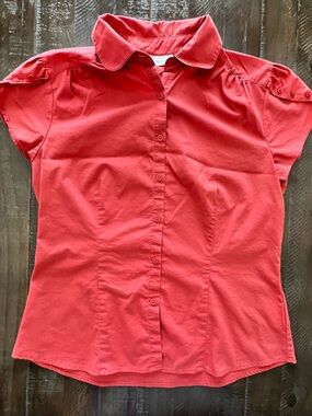 Worthington Coral-Red Button Front Short Sleeve Shirt